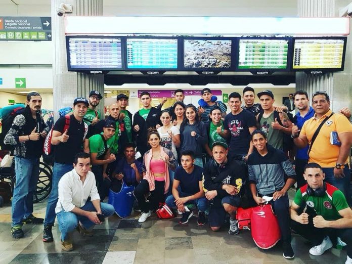 Selección Mexicana de Muaythai en Aeropuerto Internacional Benito Juárez, rumbo a Cancún, Q. R. para prepararse Campeonato Mundial IFMA 2018.