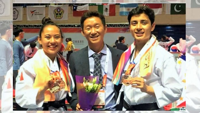 La Selección Mexicana que compite en el Campeonato Mundial de Taekwondo Poomsae Taipéi 2018, que se realiza en China, abrió con dos medallas de bronce por cuenta de Ana Zulema Ibáñez, en las modalidades de freestyle y en pareja, al lado de Leonardo Juárez.