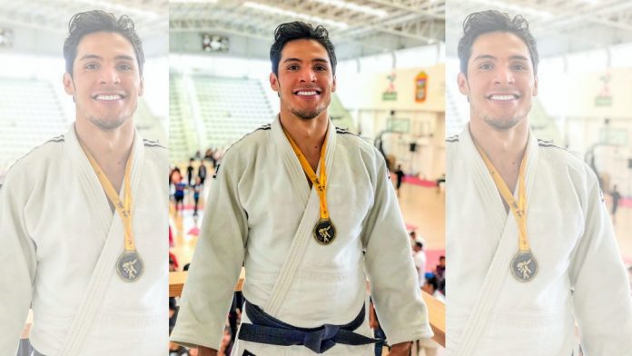 El triple medallista paralímpico Eduardo Adrián Ávila Sánchez regresó a sus entrenamientos en Villas Tlalpan de la CONADE, tras abrir su año competitivo con la medalla de oro en la categoría de -90 kilogramos, en el Torneo Tomoyoshi Yamaguchi.