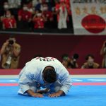Reverencia en agradecimiento de Ryo Kiyuna. Foto World Karate Federation