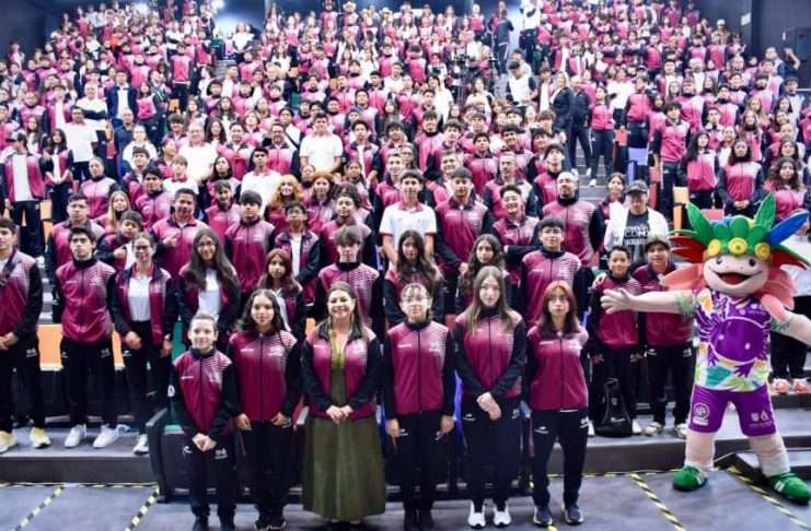 Abanderan a la delegación de la CDMX rumbo a Olimpiada Nacional 2026; se entregarán incentivos económicos a medallistas Abanderan a la delegación de la CDMX rumbo a Olimpiada Nacional 2026; se entregarán incentivos económicos a medallistas