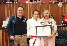 El Judo se une para honrar una leyenda: Torneo “Prof. Mario Peralta Alfaro” en la CDMX Maestro Mario Peralta Alfaro, 9° Dan de judo, activo a los 98 años (al centro)