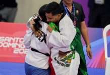 Taekwondo mexicano brilla con dos oros y plata en Santo Domingo 2026 William Arroyo y Cecilia Lee celebrando las medallas de oro en Taekwondo Poomsae en Santo Domingo 2026.