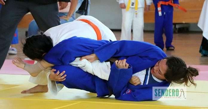 El Deportivo G-3 albergará el Torneo de Aniversario Club Judokata Competidores de judo durante un combate en el Torneo de Aniversario Club Judokata.