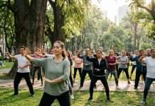 La meditación en movimiento del Taichi llegará al Bosque de Chapultepec Clase abierta de Taichi en la Fuente de Nezahualcóyotl del Bosque de Chapultepec.