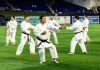 Dento Mabuni Shito Ryu Brilla con Exhibición de Karate en el Estadio de los Marlins de Miami Shihan Rafael Gaytán en la exhibición de Karate-Do en el estadio de béisbol de los Marlins de Miami.