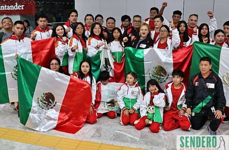 Con Emoción y Mentalidad Ganadora, Delegación Mexicana de Karate Shudokan Partió al Mundial IKU Eslovenia 2026 Delegación de la Federación Mexicana de Karate Shudokan en el AICM rumbo al Mundial IKU Eslovenia 2026.
